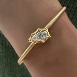 6ctw Pear Cut White Sapphire Solitaire Bangle Bracelet
