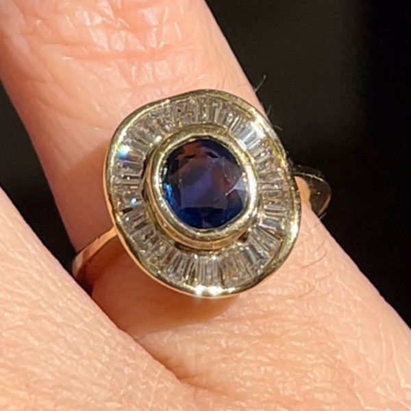 Vintage 3.1ctw Oval Cut Sapphire Ballerina Ring