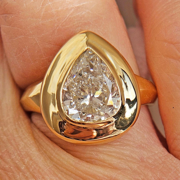 5ctw Pear Cut White Sapphire Signet Solitaire Ring