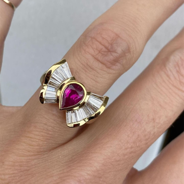 Art Deco 3ctw Pear Cut Ruby Bow Style Ring