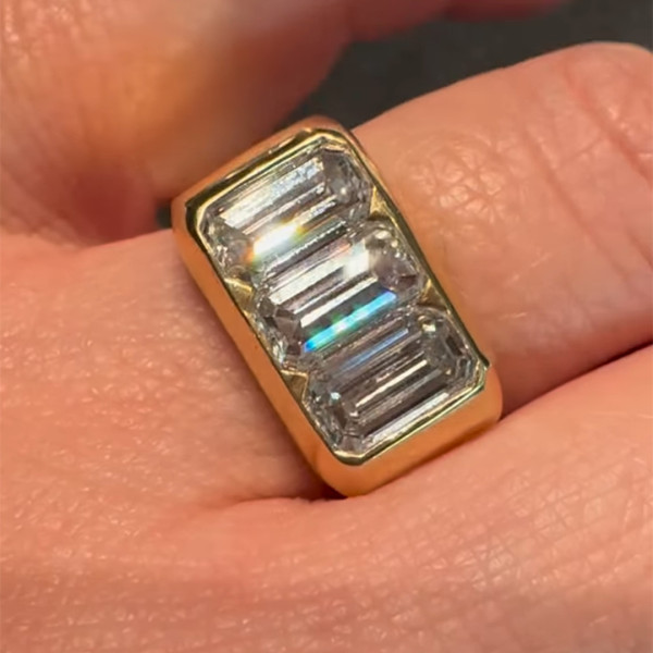 Vintage 3.85ctw Emerald Cut White Sapphire Flush Set Band Ring