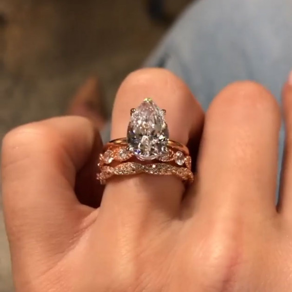 Handmade 2ct Pear cut Ring Set in Rose Gold Tone